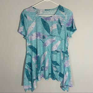 Women’s Crew Neck Blue Feather Asymmetric Hemline Tee